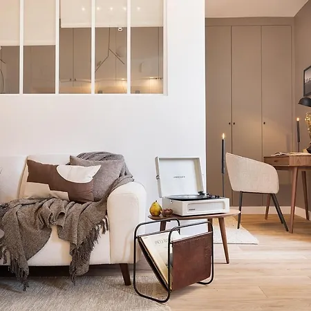 Erill - A Montparnasse Apartman