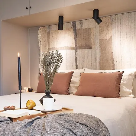 Erill - A Montparnasse Paříž